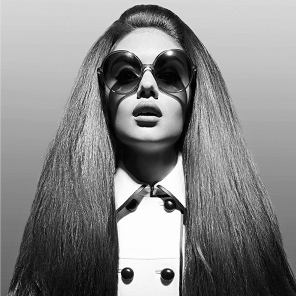 Meet your Posher, Chloe - Picture 1 of 1